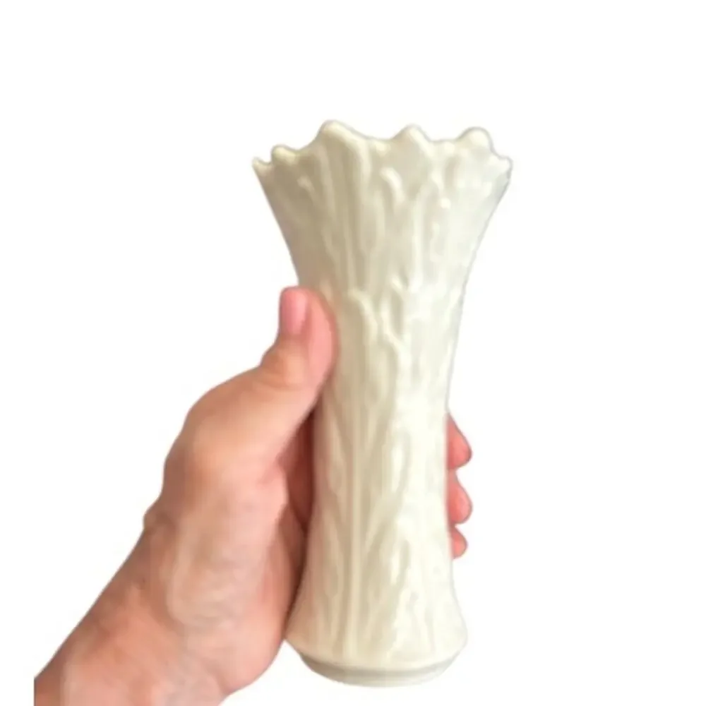 Lenox Woodland Acanthus Leaf Ivory Porcelain Vase